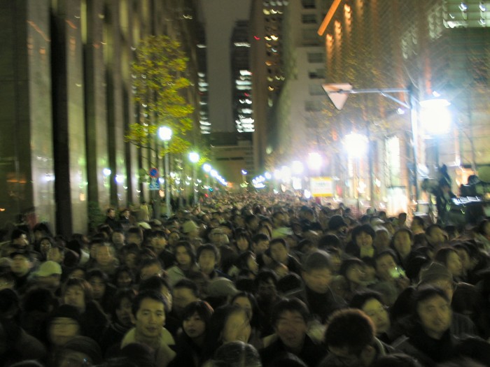 Tokyo Millenario: a large crowd waiting