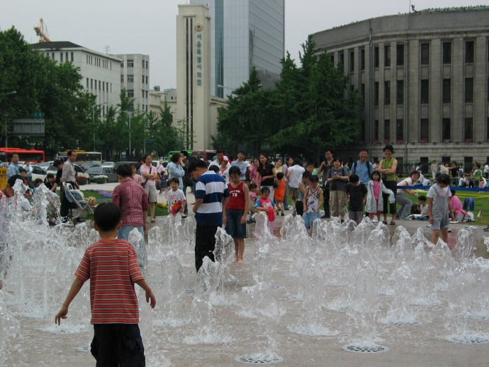 Fountain in front of the City Hall