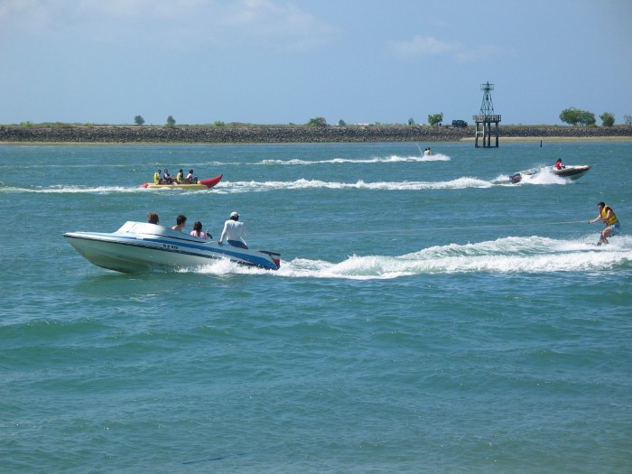 Water ski