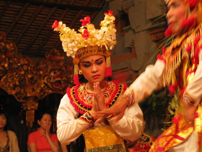 Tirta Sari Legong dance