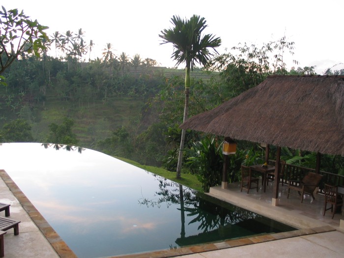 Sunrise on the swimming pool